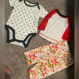 Baby Starry Bodysuit, Rash Gaurd, and Floral Pants Set- 3-6 months bundle